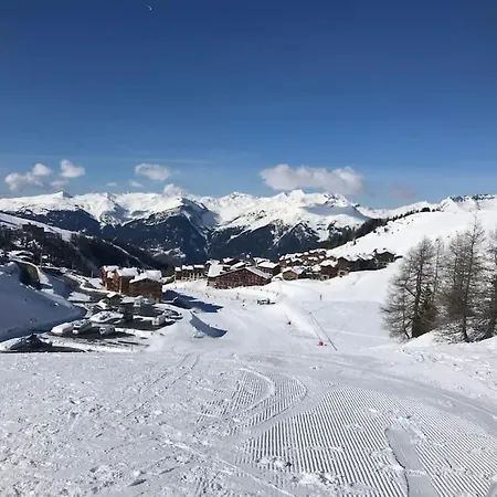 T2 Plagne Villages Skis Au Pied 32m2 Tres Bien Equipe * La Plagne